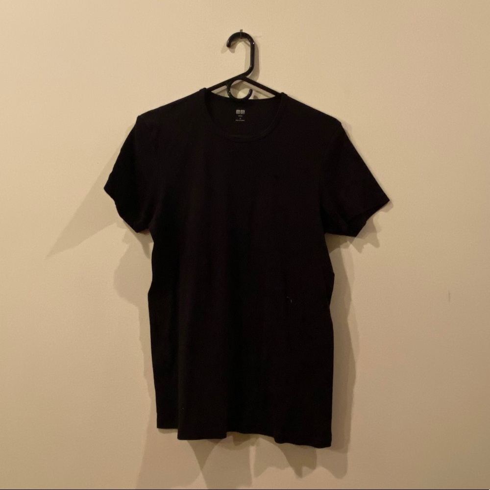 Uniqlo Black T-Shirt